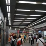 【ヨドバシカメラ  東京 Akiba店】24時間商品受け取りサービス受取窓口はJR秋葉原 昭和通り口そばの出入り口のインターホン