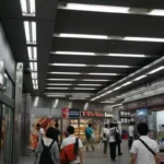 【ヨドバシカメラ  東京 Akiba店】24時間商品受け取りサービス受取窓口はJR秋葉原 昭和通り口そばの出入り口のインターホン