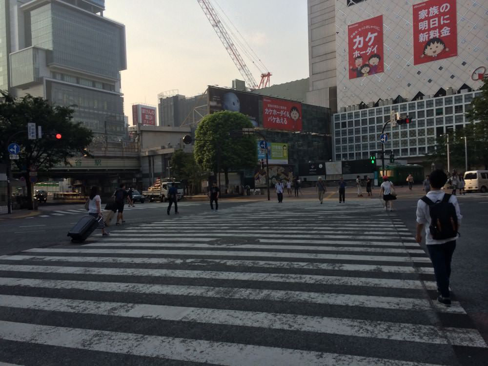 人のいない渋谷スクランブル交差点