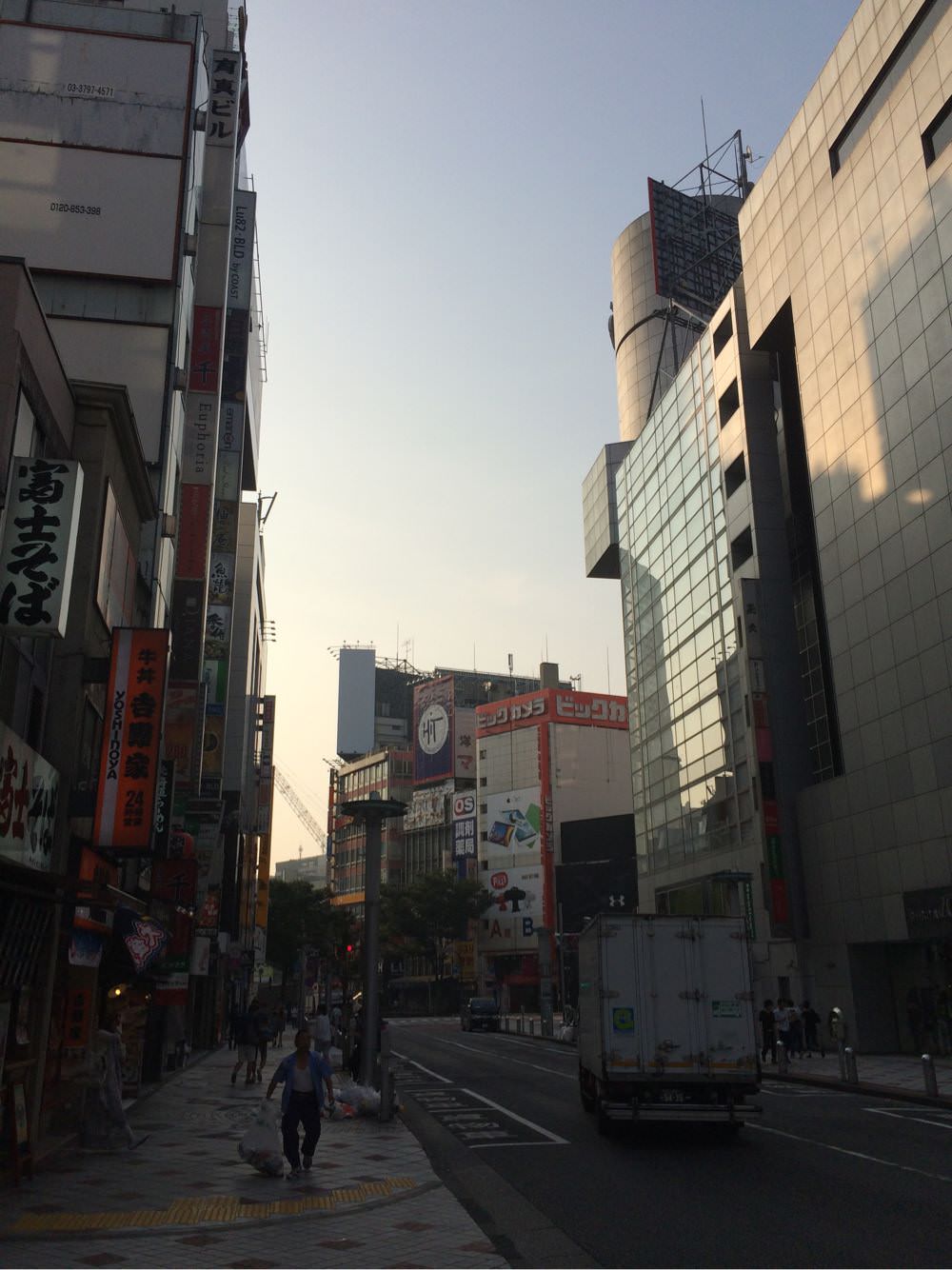 早朝の渋谷